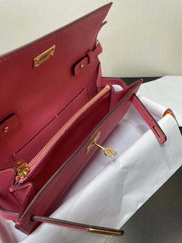 Hermes Kelly Crossbody Bag - Lipstick Powder - Image 3