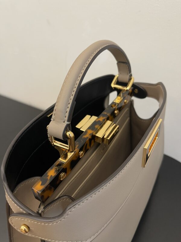 Fendi Peekaboo I See U Handbag - Gray - Image 3