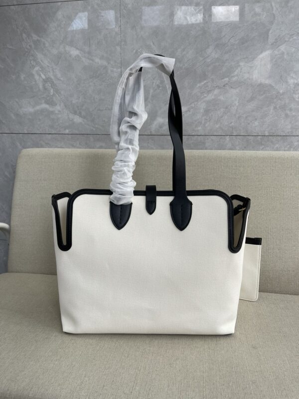 Burberry Tote Handbag Beige - Black - Image 5