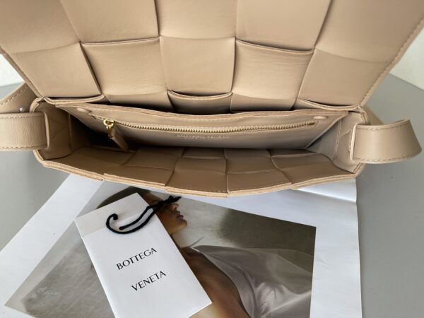 Bottega Veneta Cassette/Pillow Bag - Caramel - Image 2