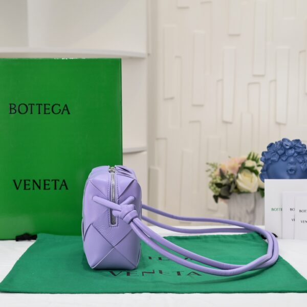 Bottega Veneta Cassette Camera Bag - Purple - Image 4