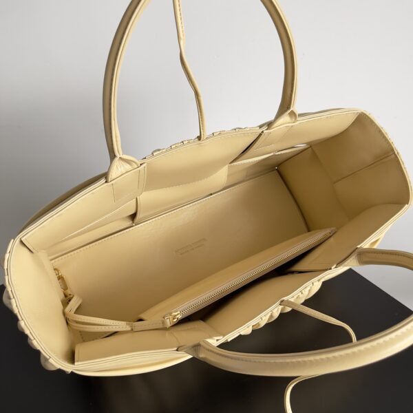 Bottega Veneta New Tote Bag - Caramel - Image 2