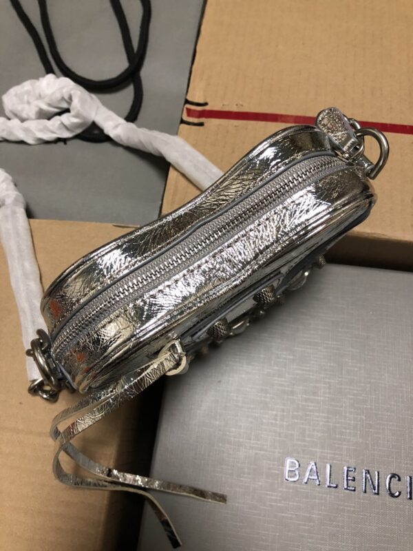 Balenciaga New Le Cagole Heart Bag - Silver - Image 3