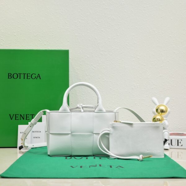 Bottega Veneta Candy Arco Super Mini Tote Bag - White - Image 5