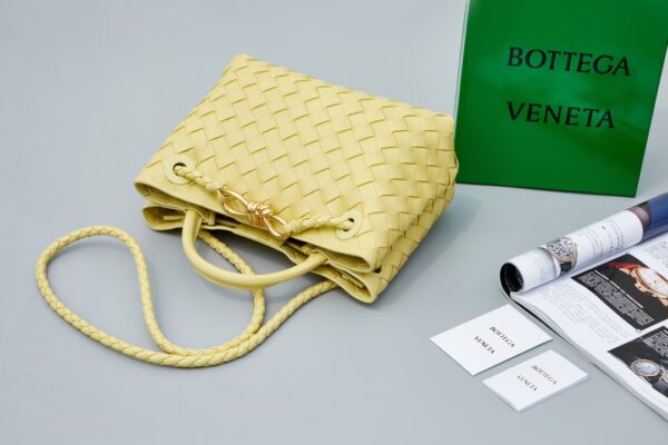 Bottega Veneta Andiamo Handbag - Caramel - Image 5